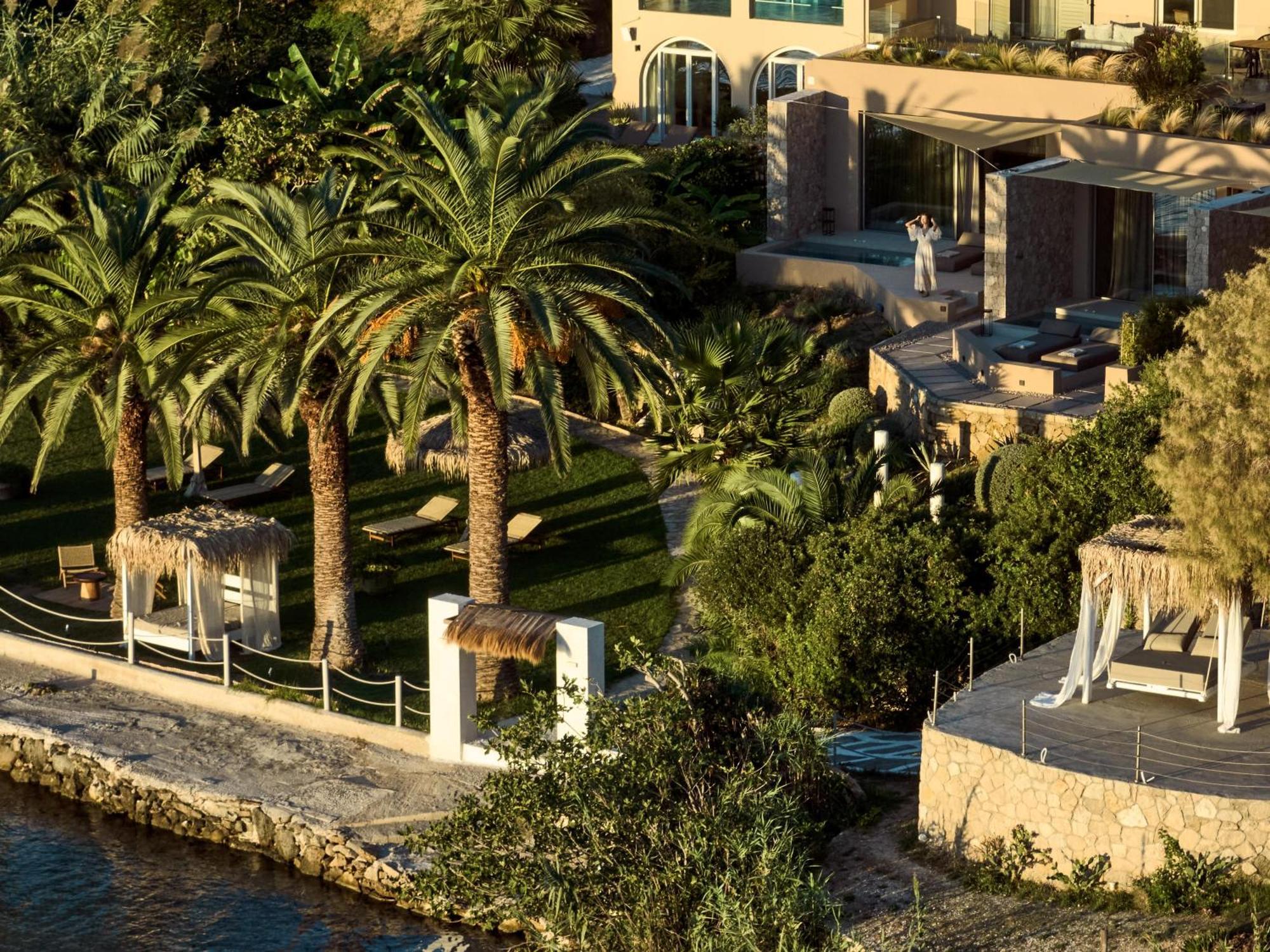Calypso Villas Amoudi Esterno foto